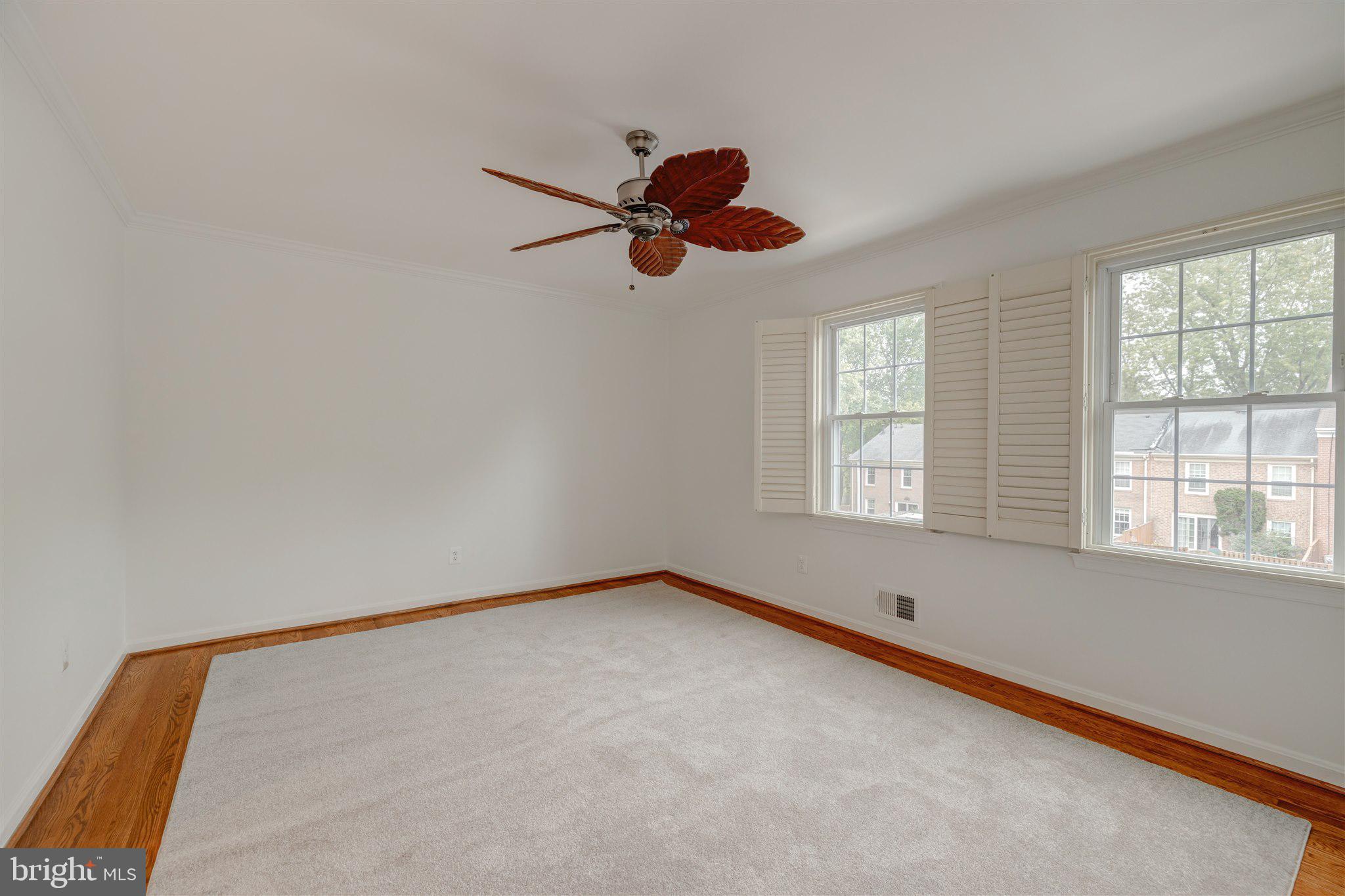 DEEPWOOD - Residential Lease