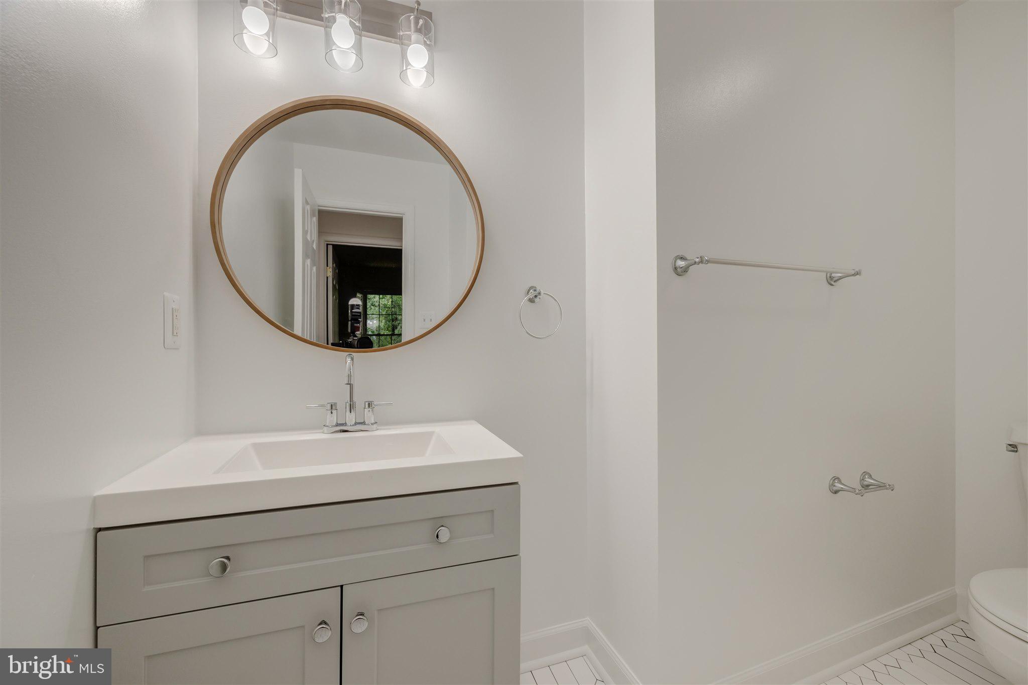 DEEPWOOD - Residential Lease