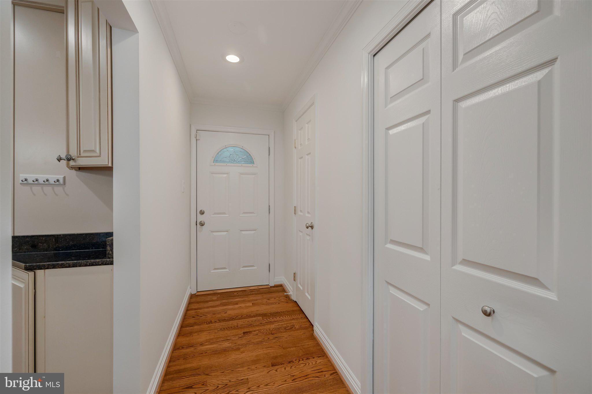 DEEPWOOD - Residential Lease