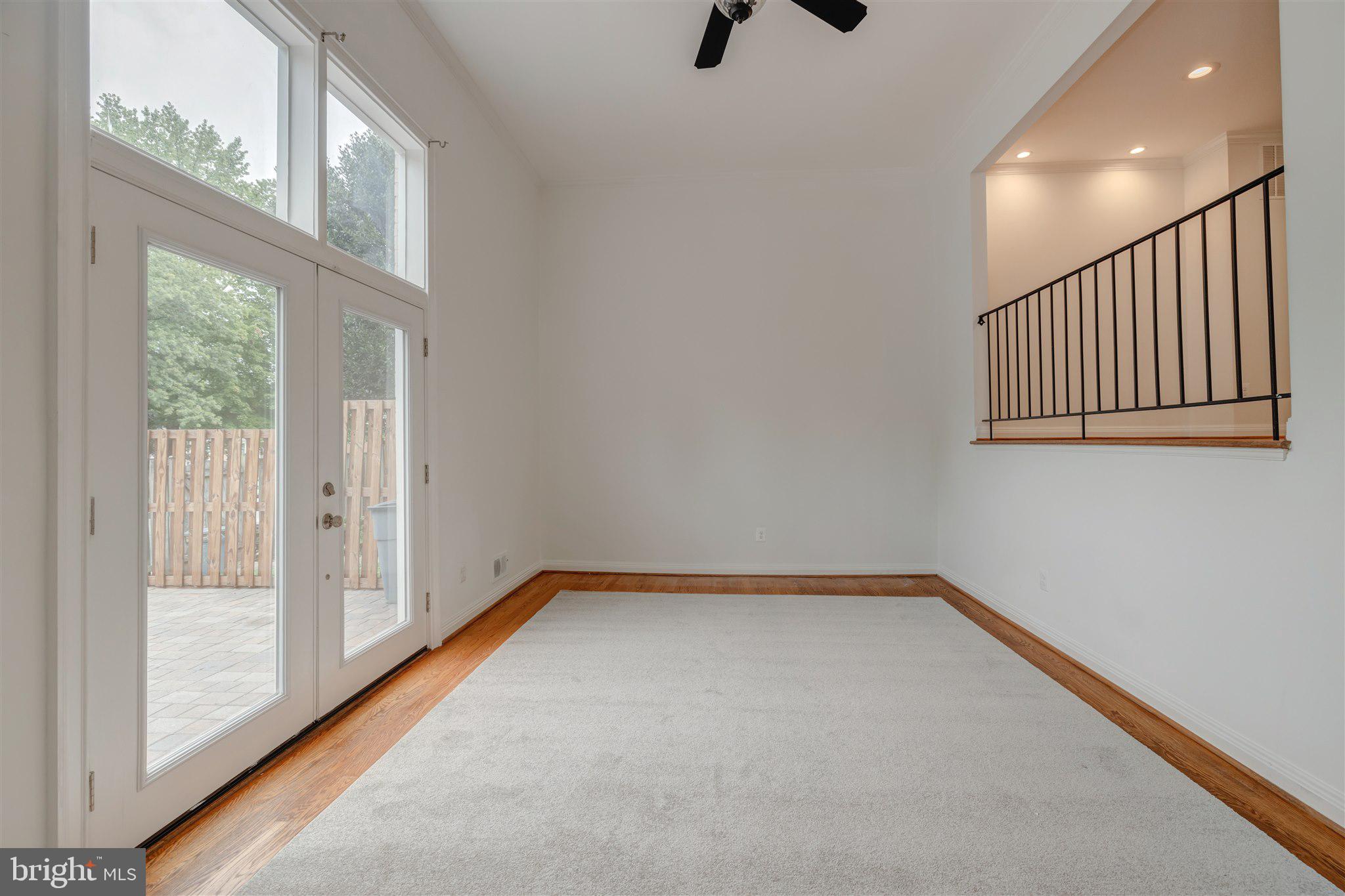 DEEPWOOD - Residential Lease