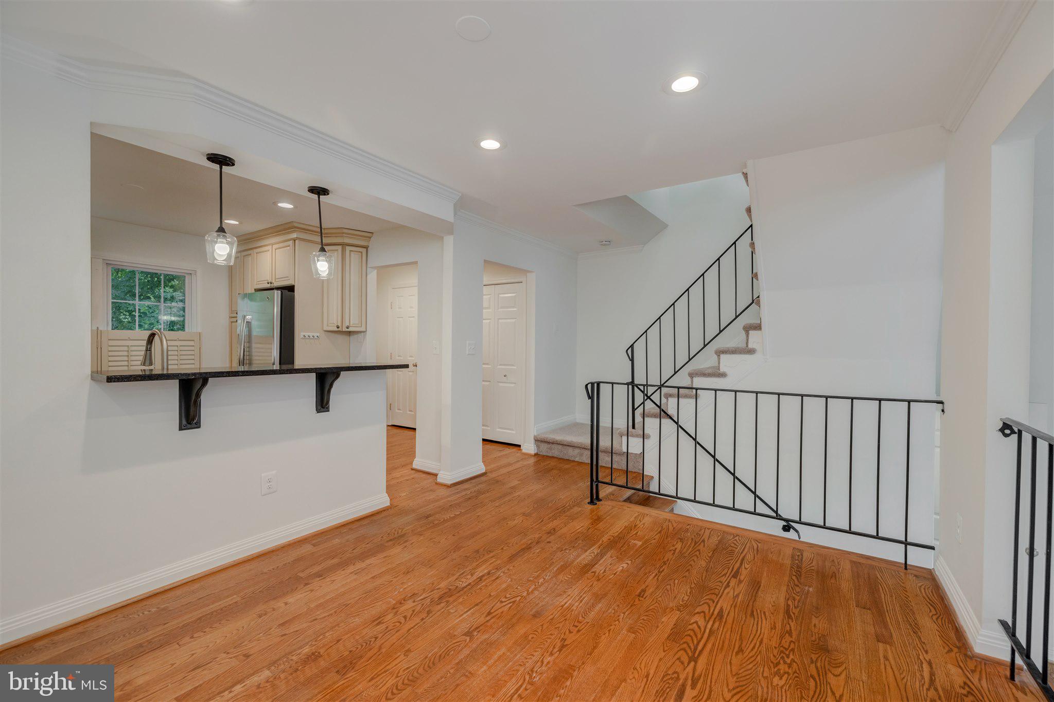 DEEPWOOD - Residential Lease