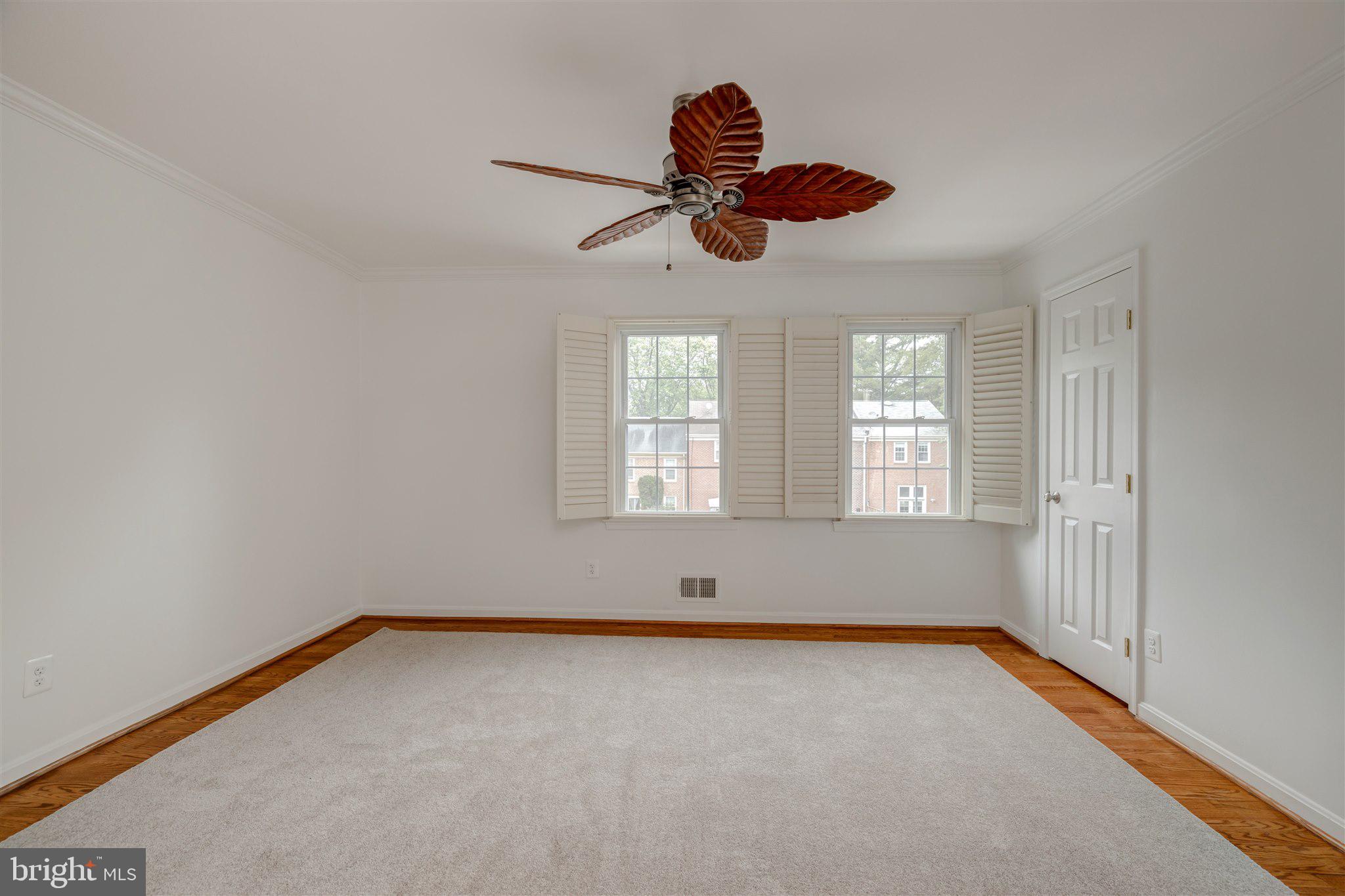 DEEPWOOD - Residential Lease