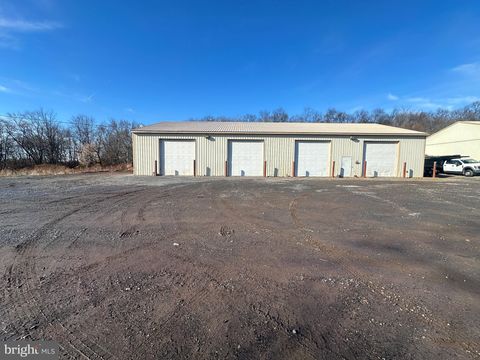 Photo of 70 Hatfield Pike #BUILDING 4, SOUDERTON, PA 18964 (MLS # PAMC2163550)