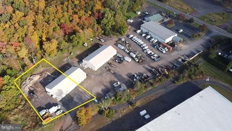 Photo of 70 Hatfield Pike #BUILDING 4, SOUDERTON, PA 18964 (MLS # PAMC2163550)