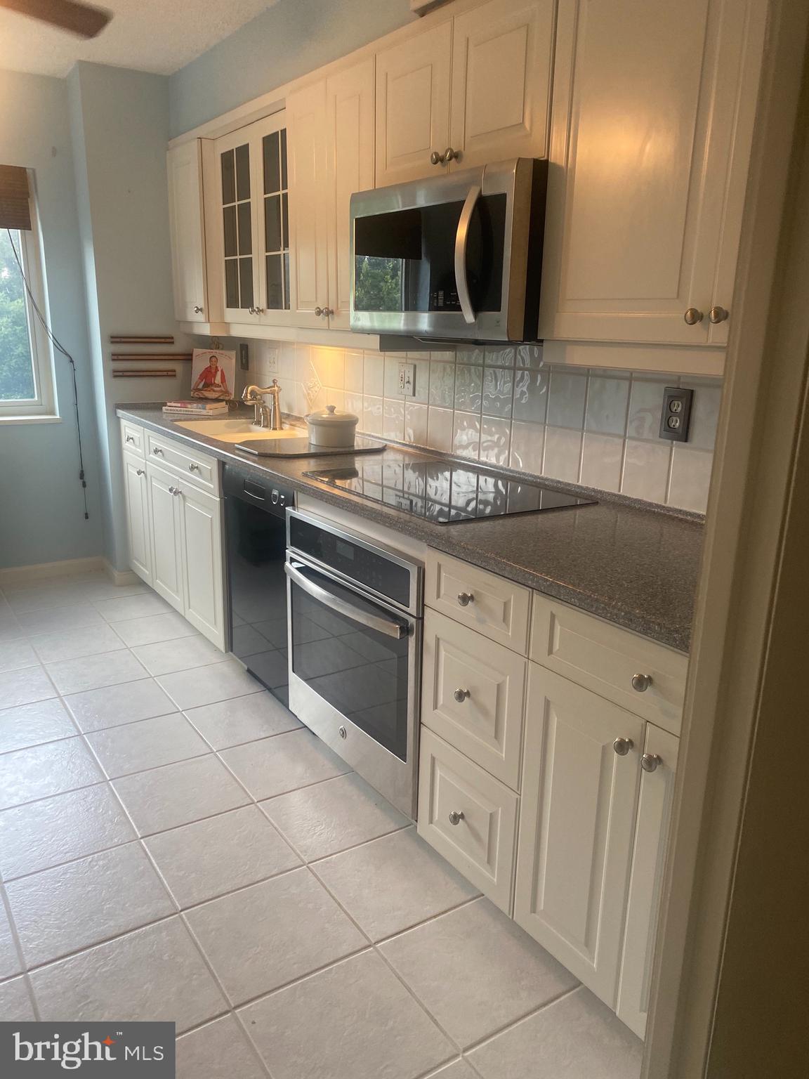 MONTEBELLO CONDO - Residential