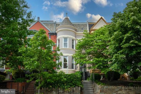 136 R STREET NE WASHINGTON DC 20002