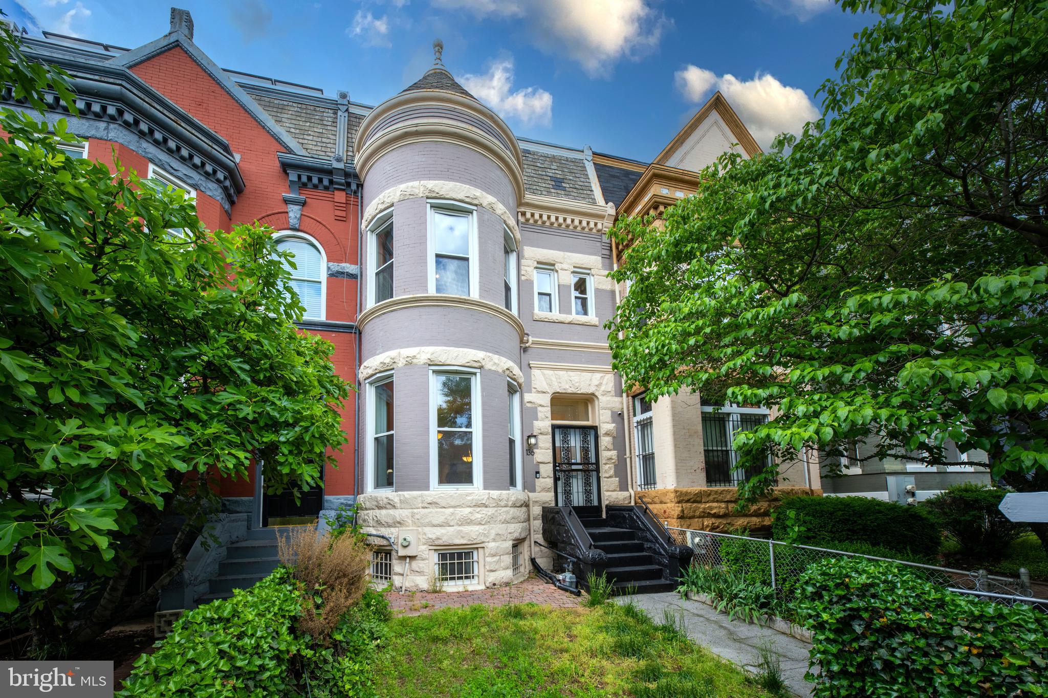 136 R STREET NE