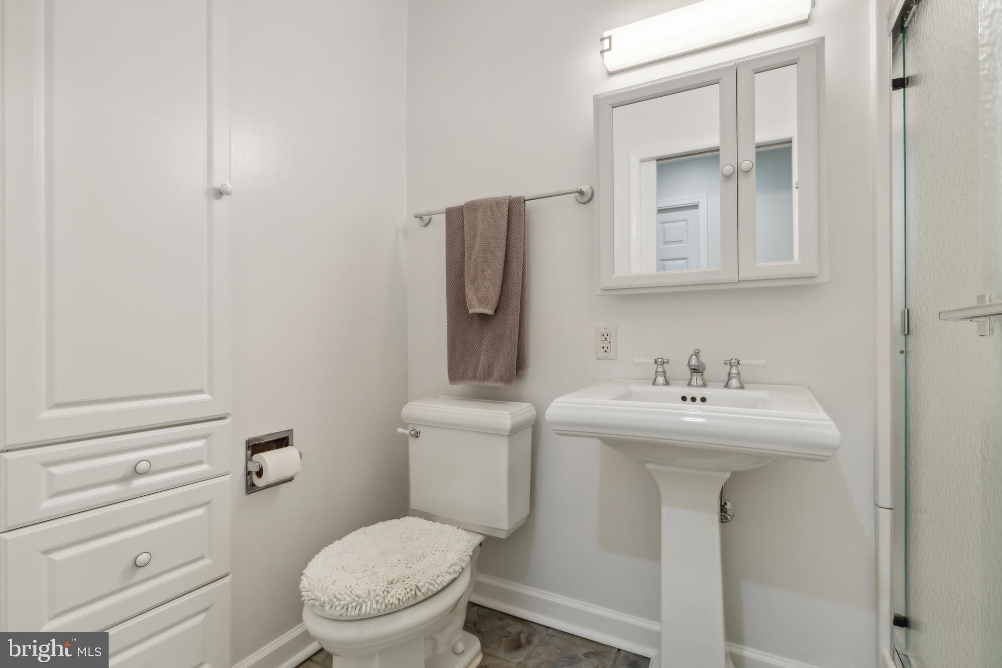 SHANNON STATION - Residential