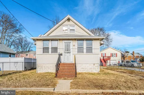 15 E Griffith Street, Penns Grove, NJ 08069 - MLS#: NJSA2017774