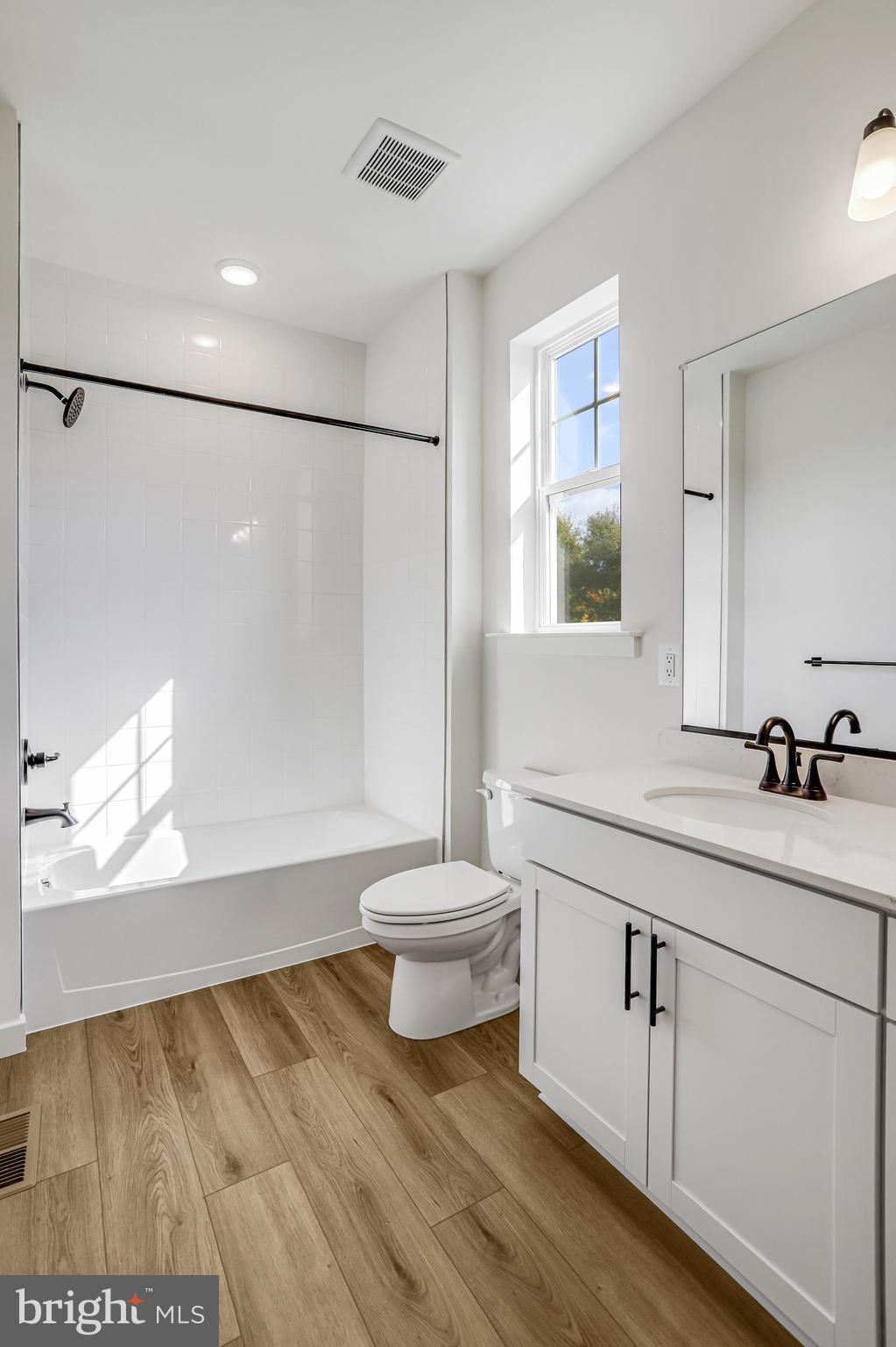 WORTHINGTON GROVE - Residential