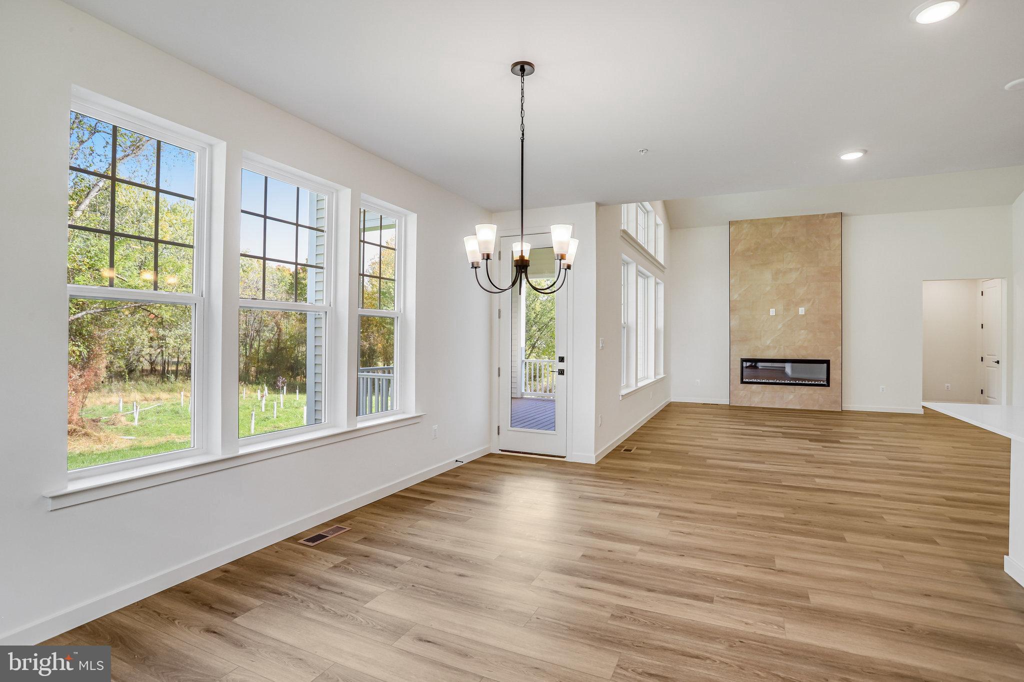 WORTHINGTON GROVE - Residential