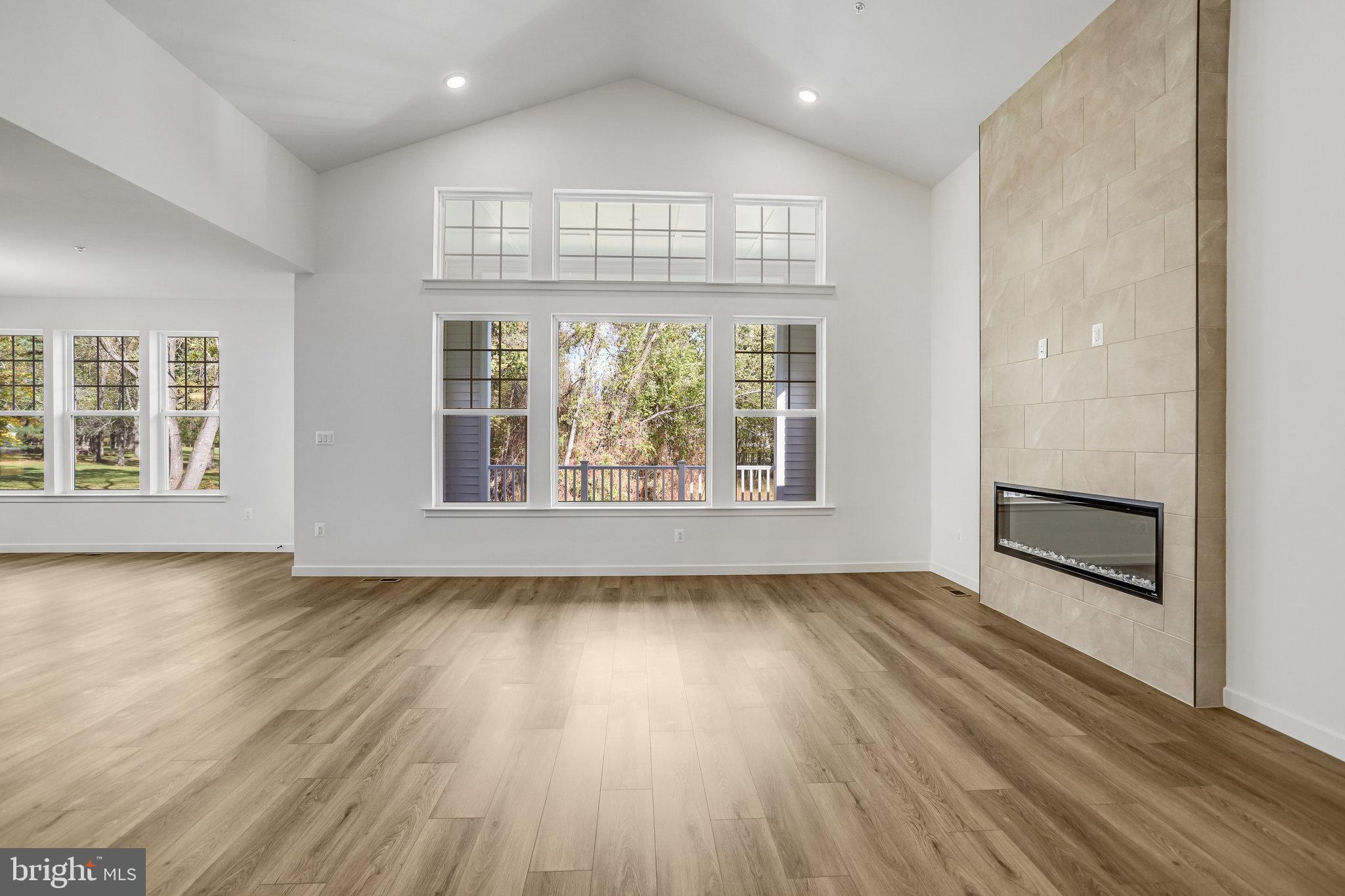 WORTHINGTON GROVE - Residential