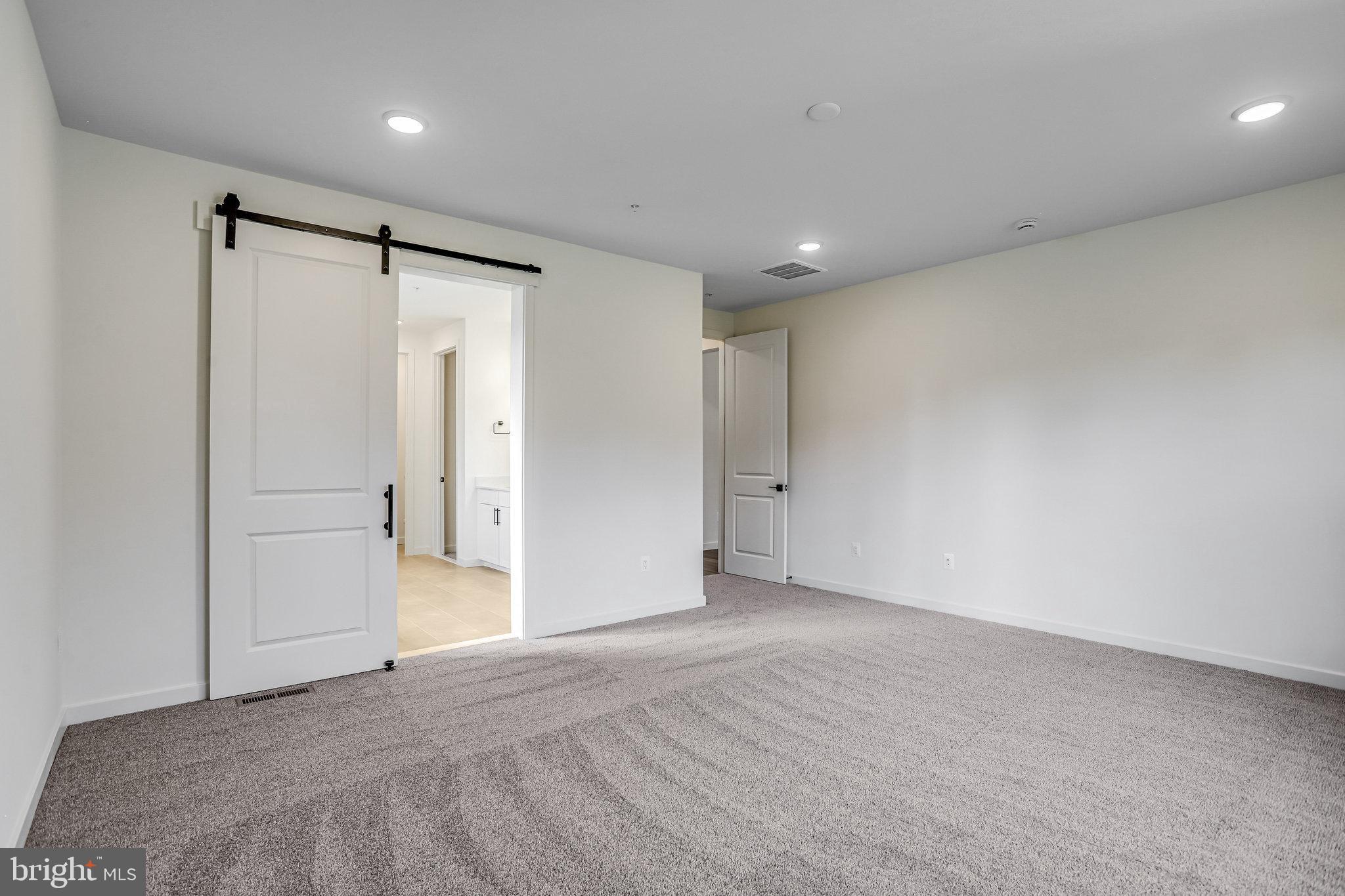 WORTHINGTON GROVE - Residential