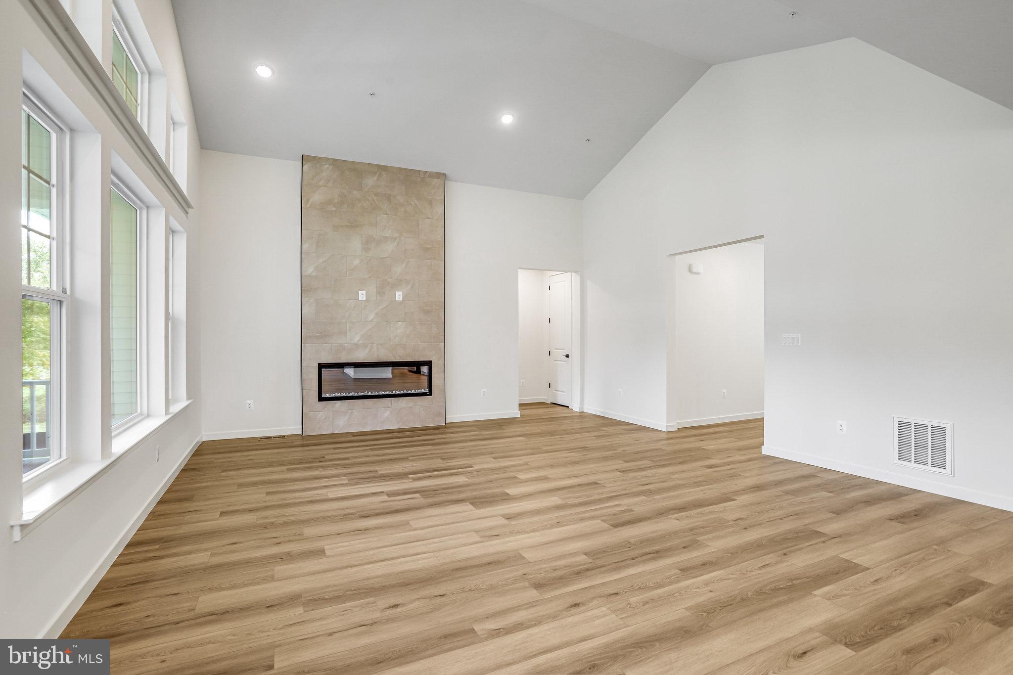 WORTHINGTON GROVE - Residential