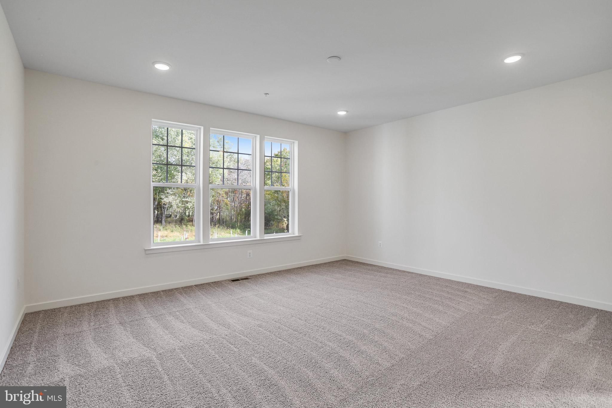 WORTHINGTON GROVE - Residential