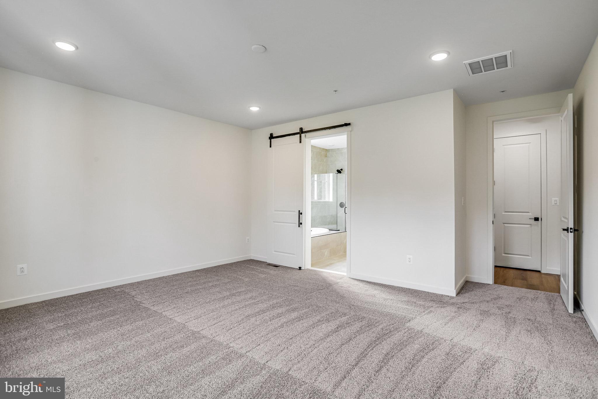 WORTHINGTON GROVE - Residential