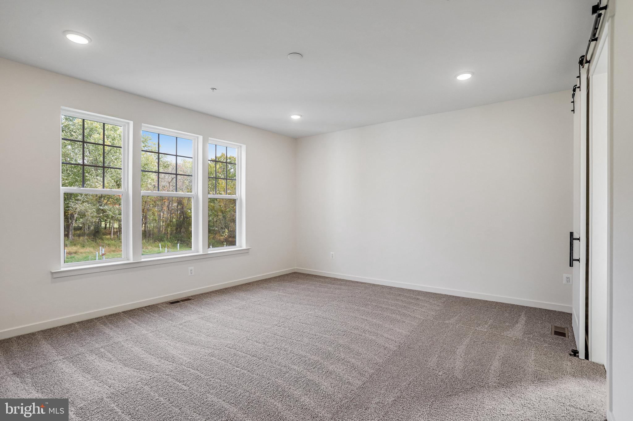 WORTHINGTON GROVE - Residential