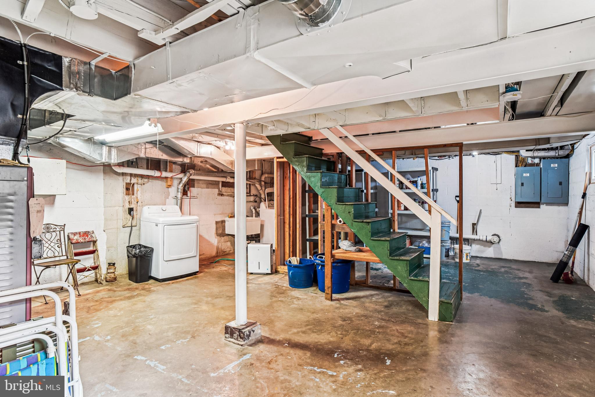 ASHTON - Residential