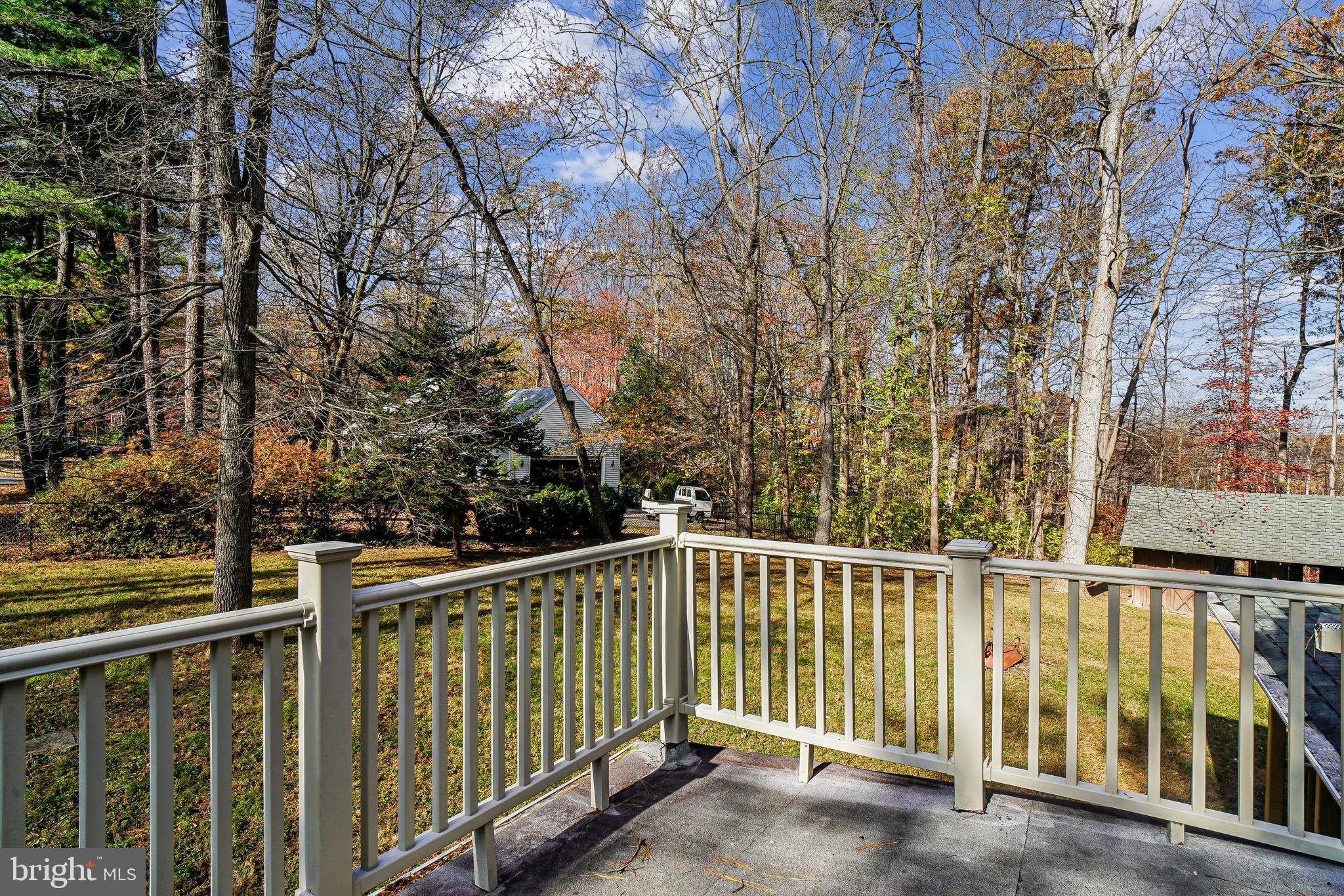 ASHTON - Residential