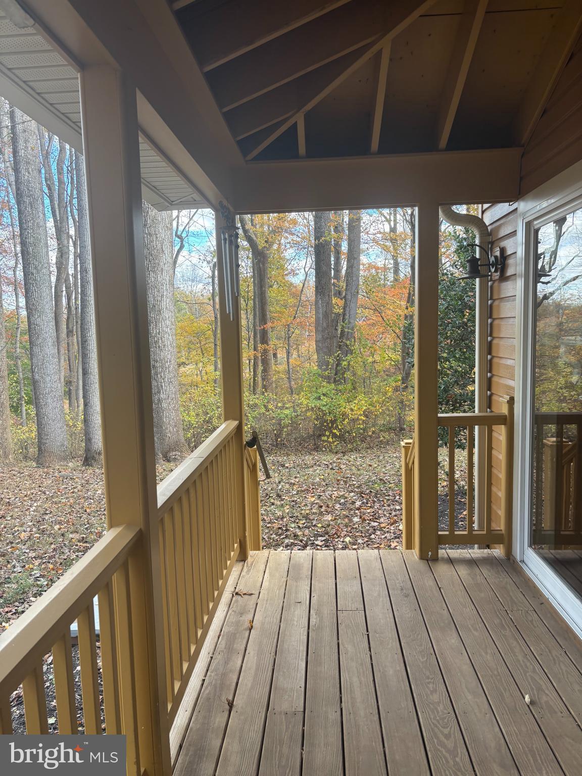 ASHTON - Residential