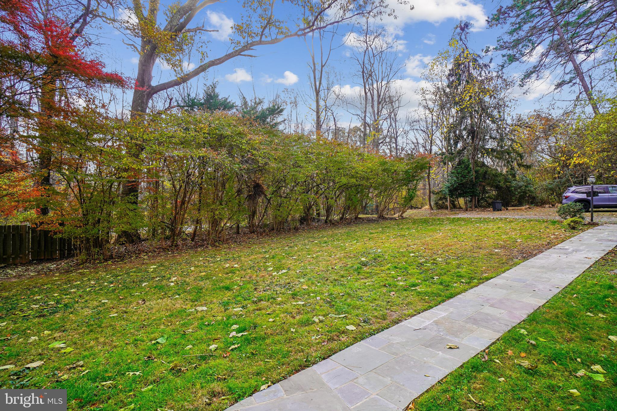 ASHTON - Residential