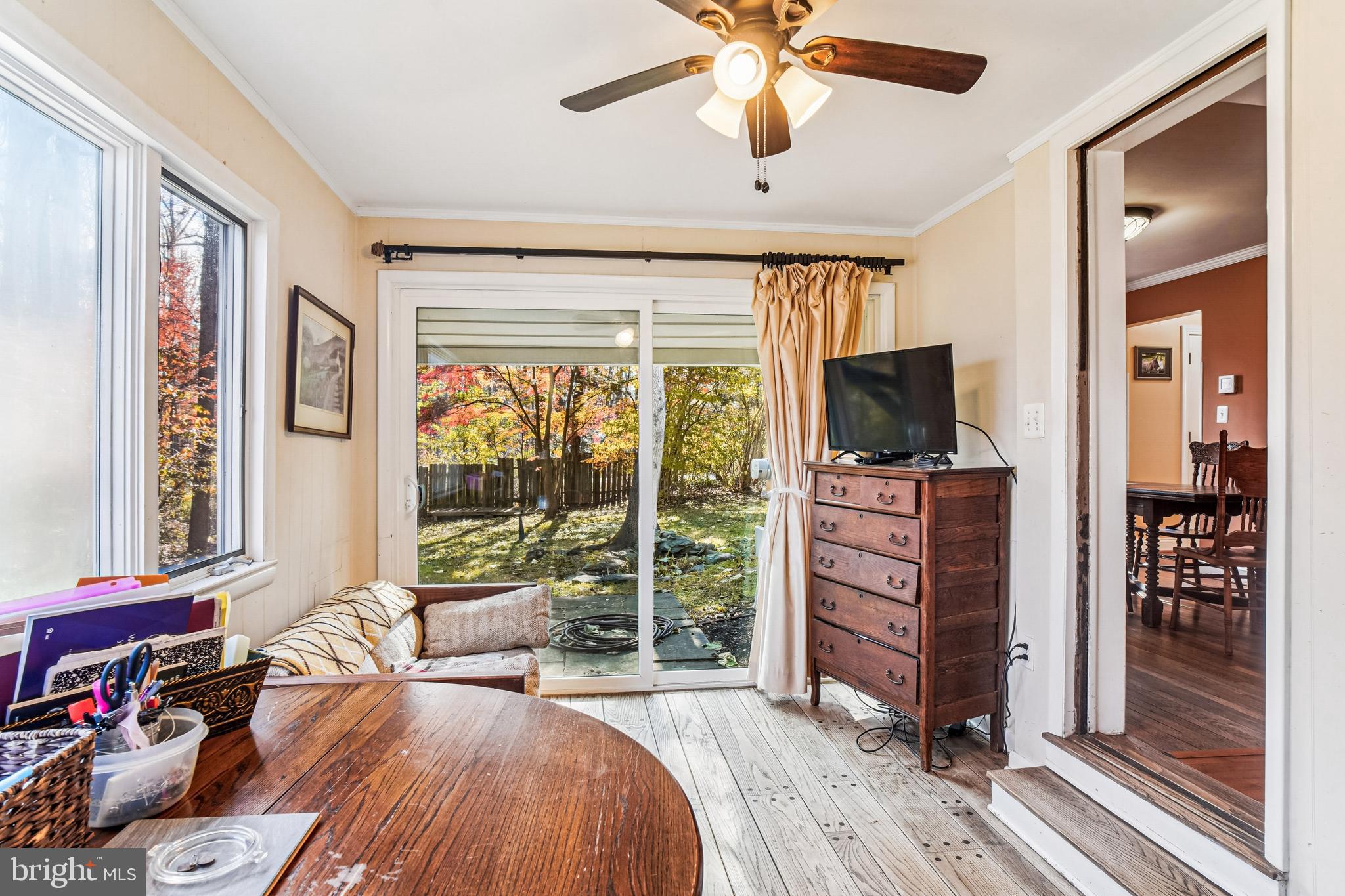 ASHTON - Residential