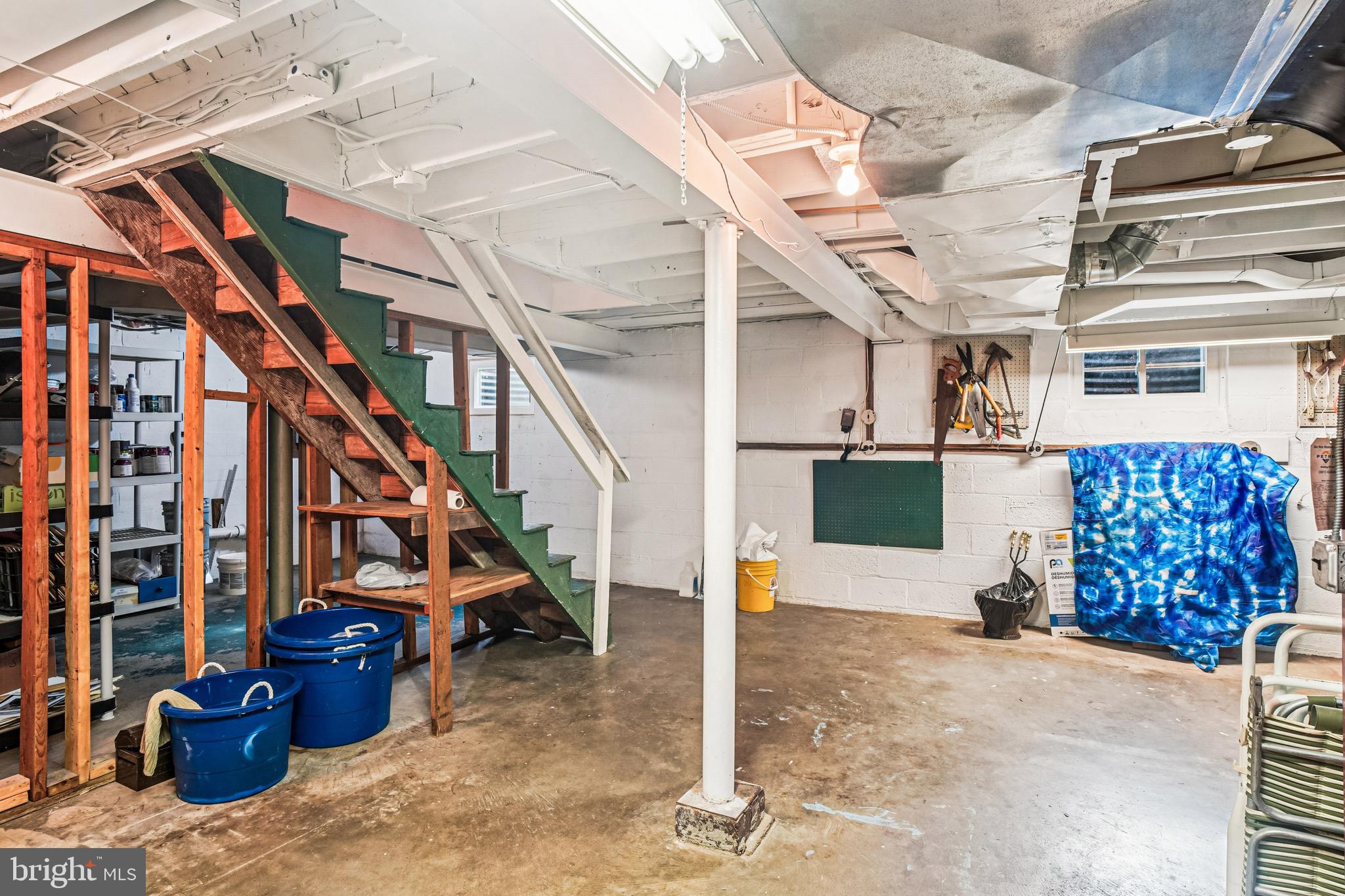 ASHTON - Residential