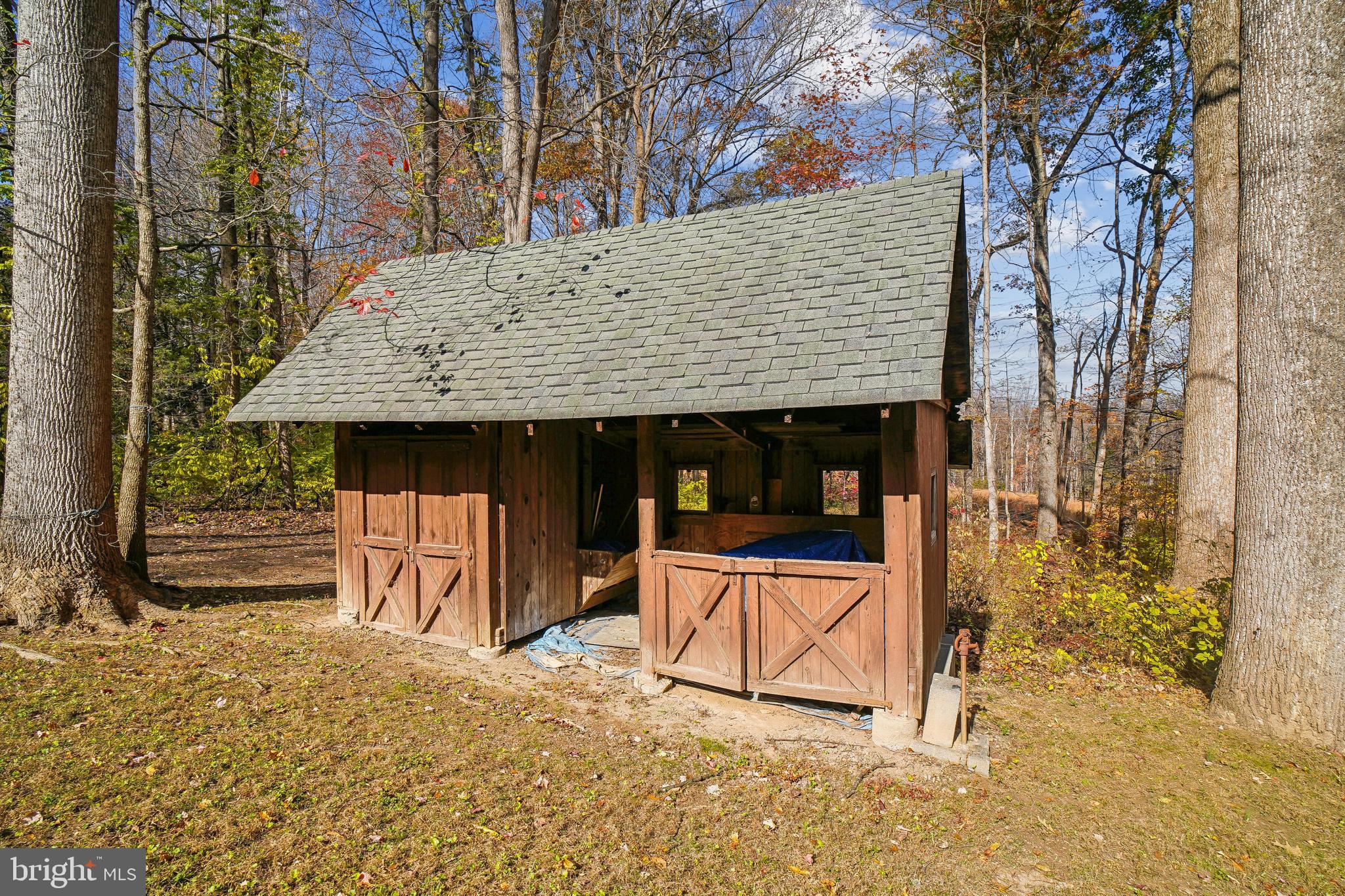 ASHTON - Residential