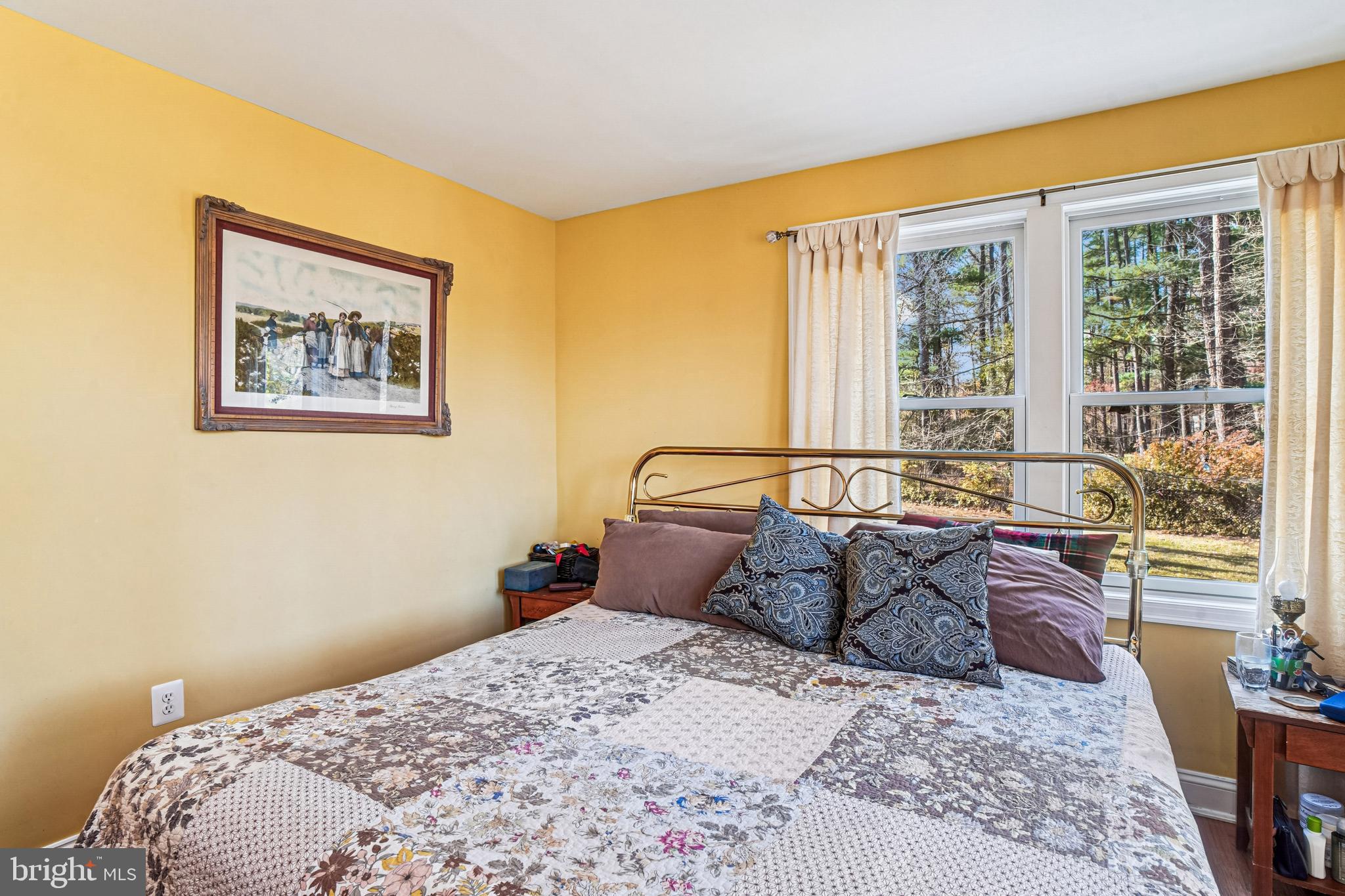 ASHTON - Residential