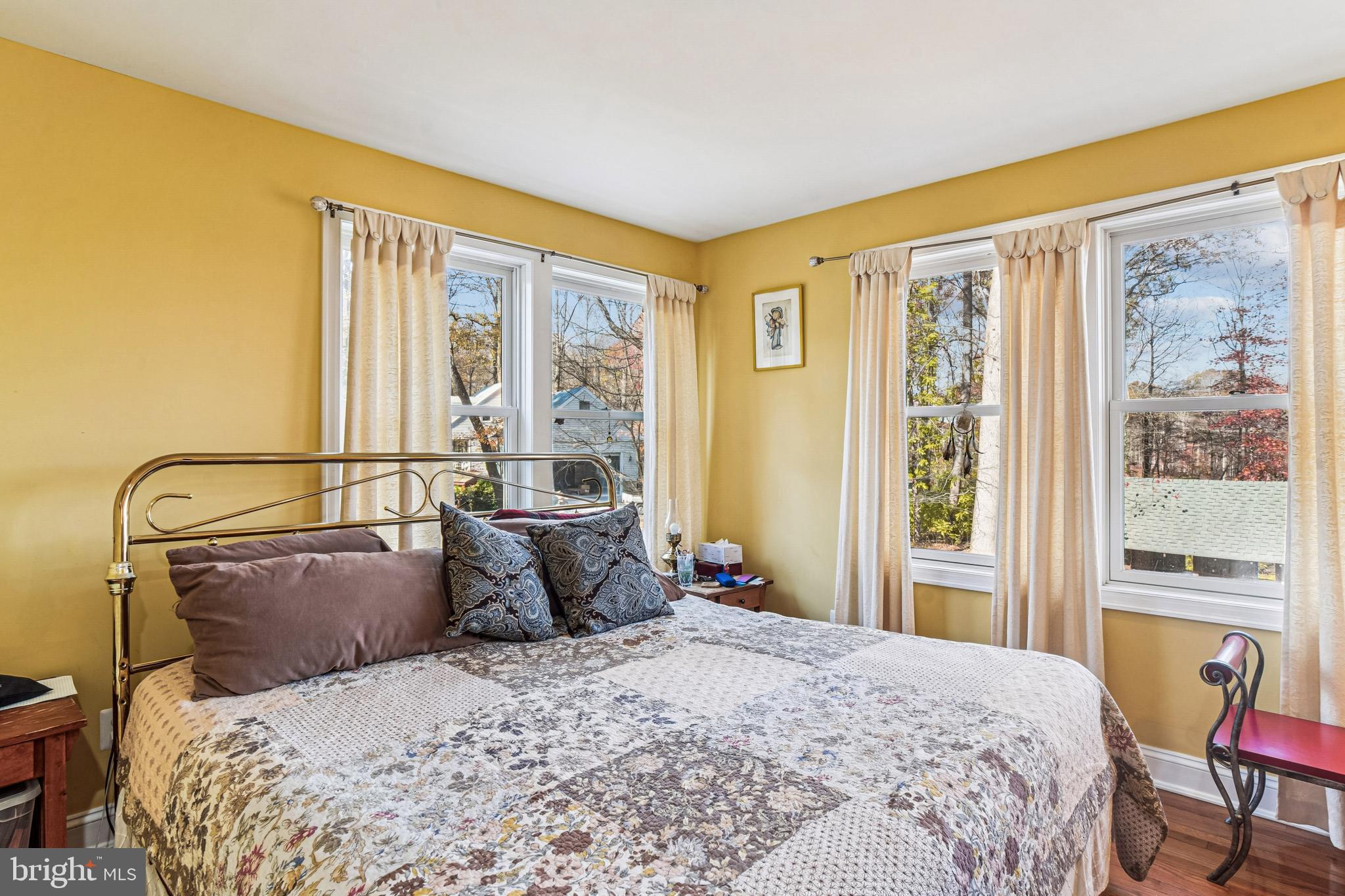 ASHTON - Residential