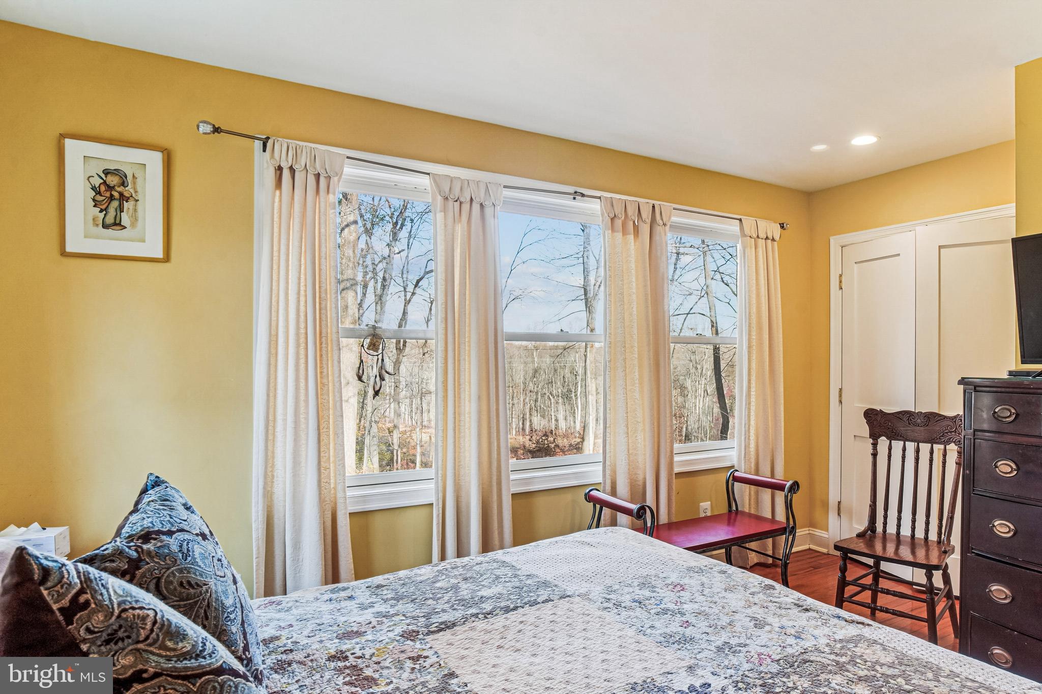 ASHTON - Residential