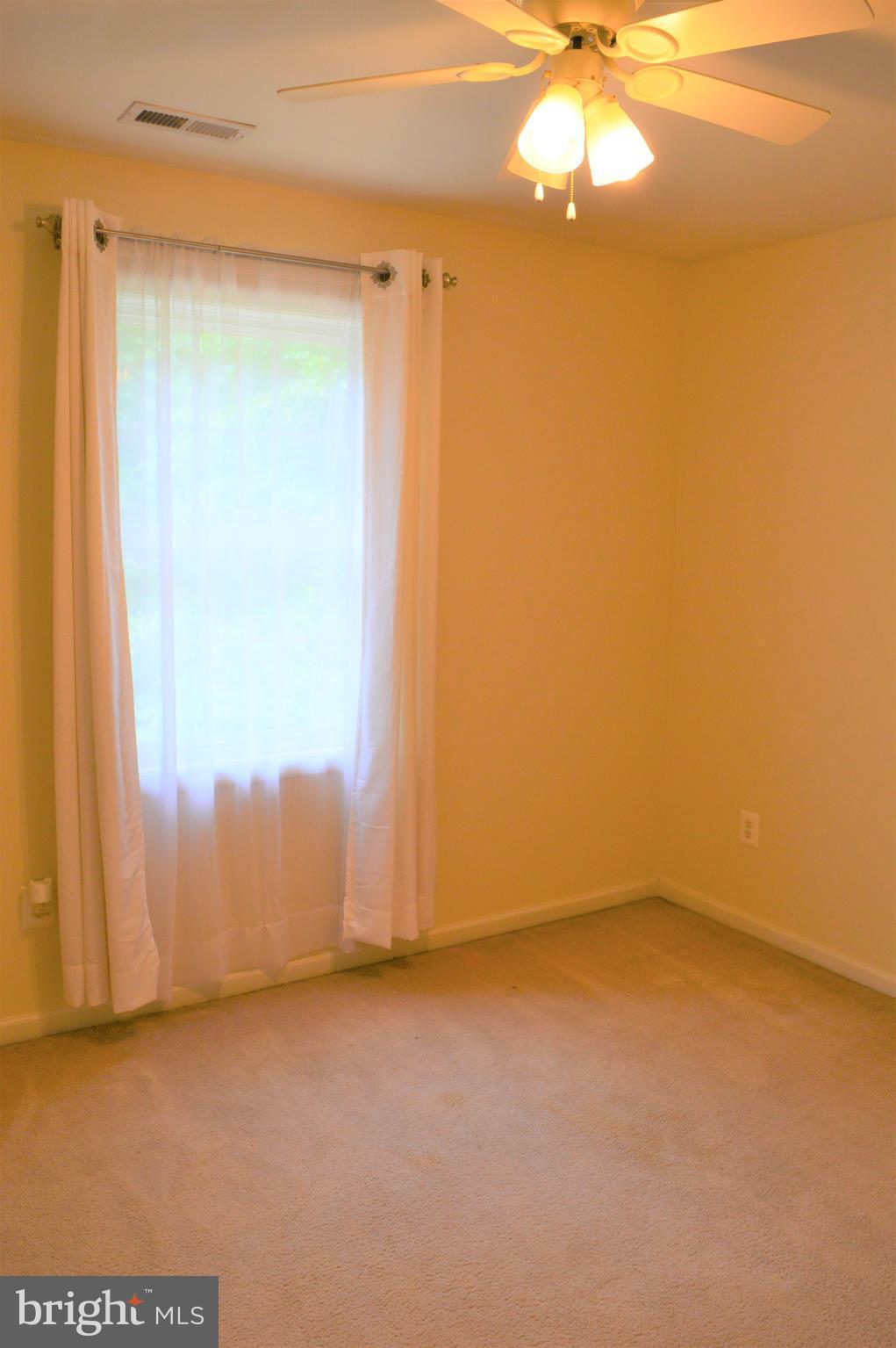 PRESIDENTIAL LAKES - Residential