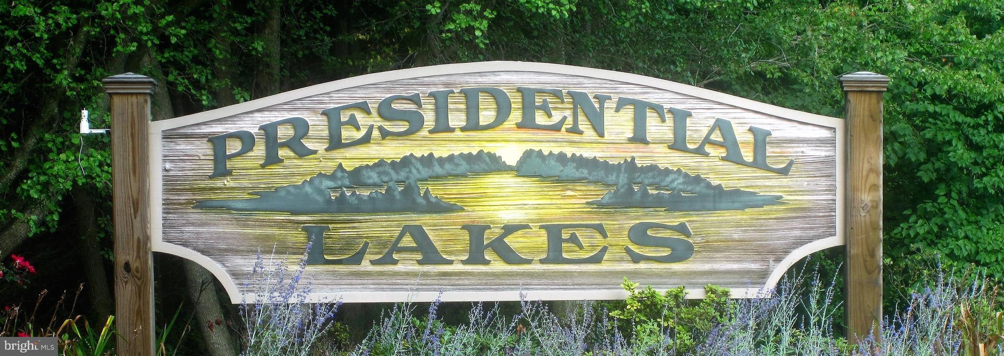 PRESIDENTIAL LAKES - Residential