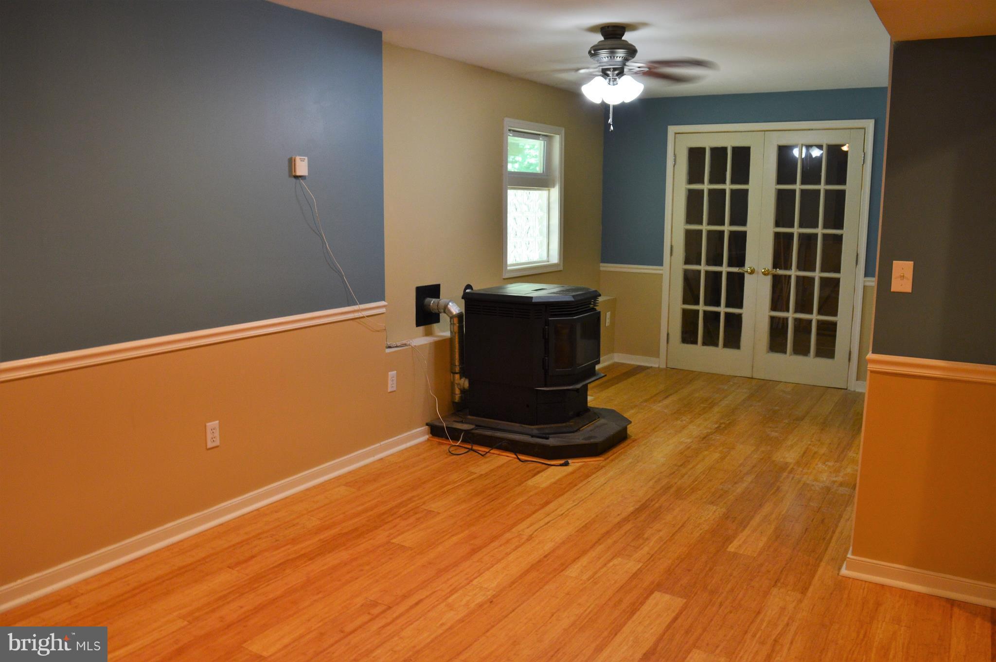 PRESIDENTIAL LAKES - Residential