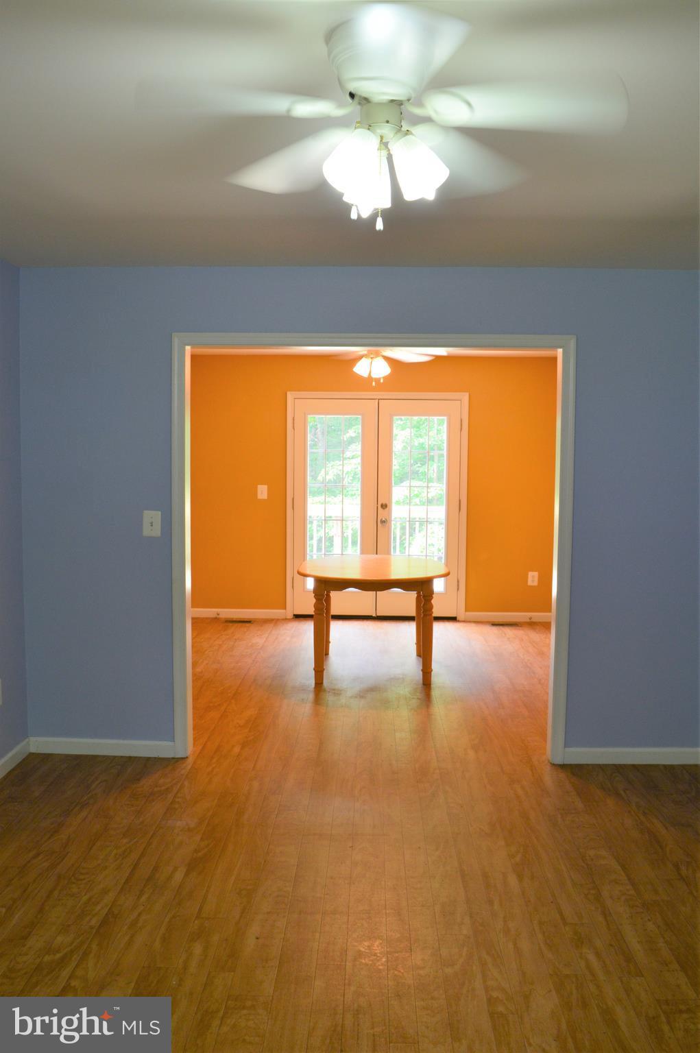 PRESIDENTIAL LAKES - Residential