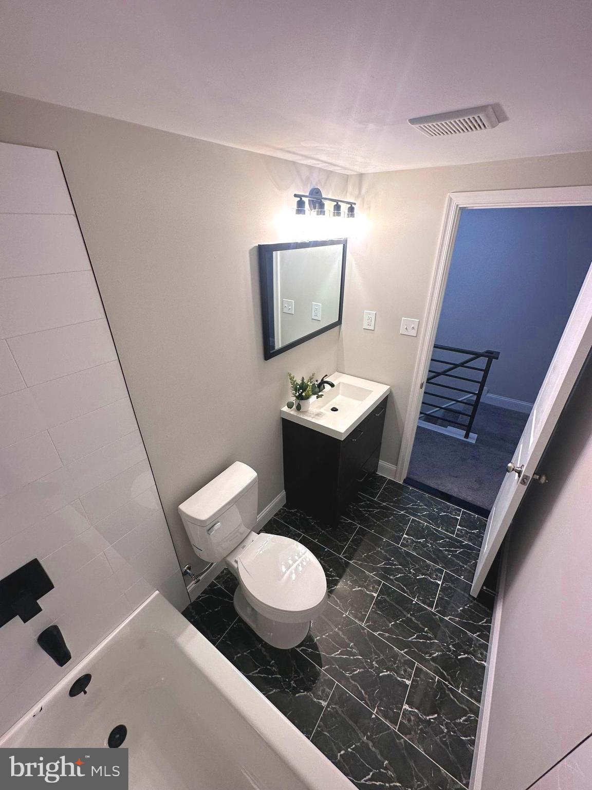 FERN ROCK - Residential