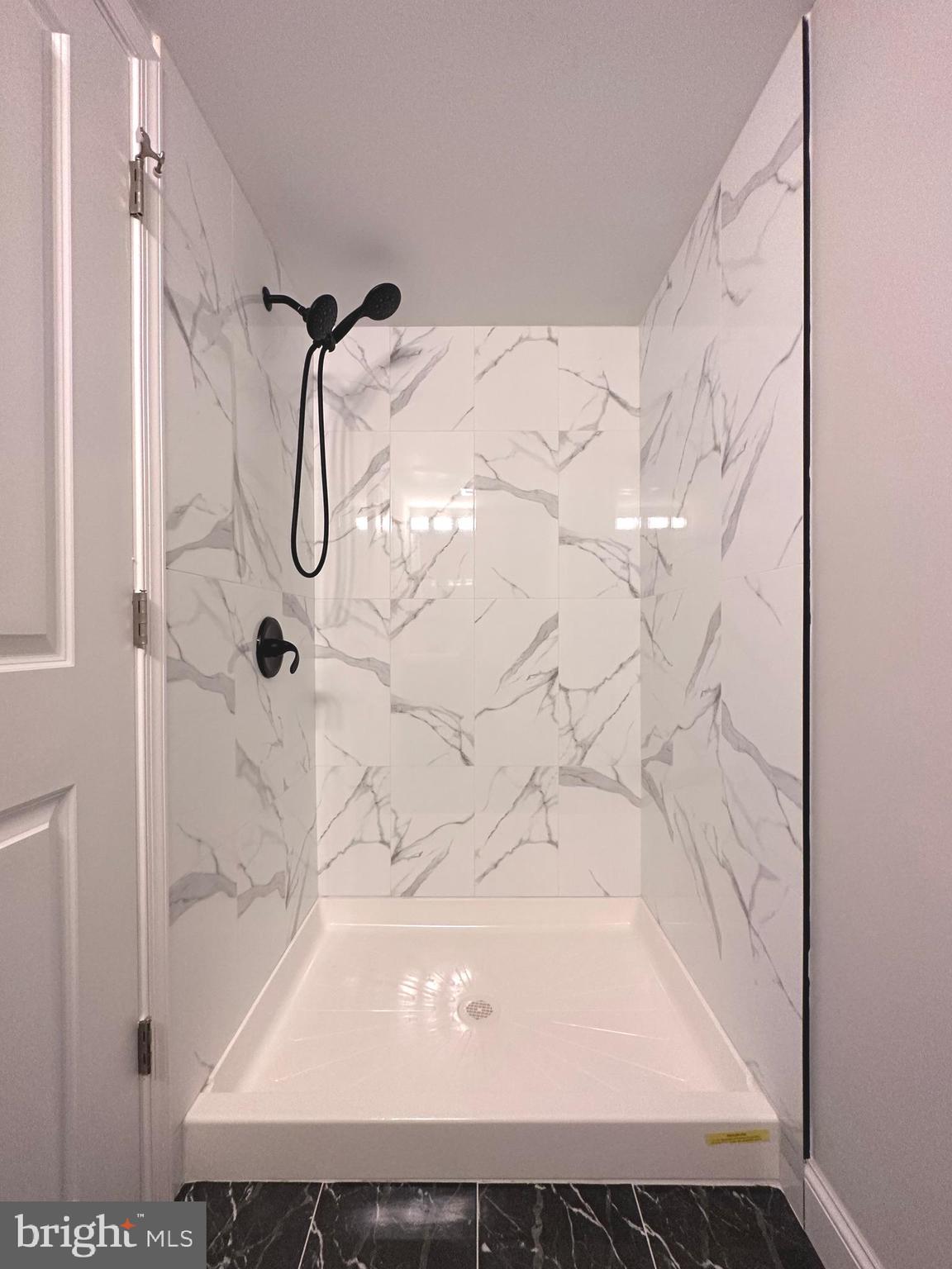 FERN ROCK - Residential