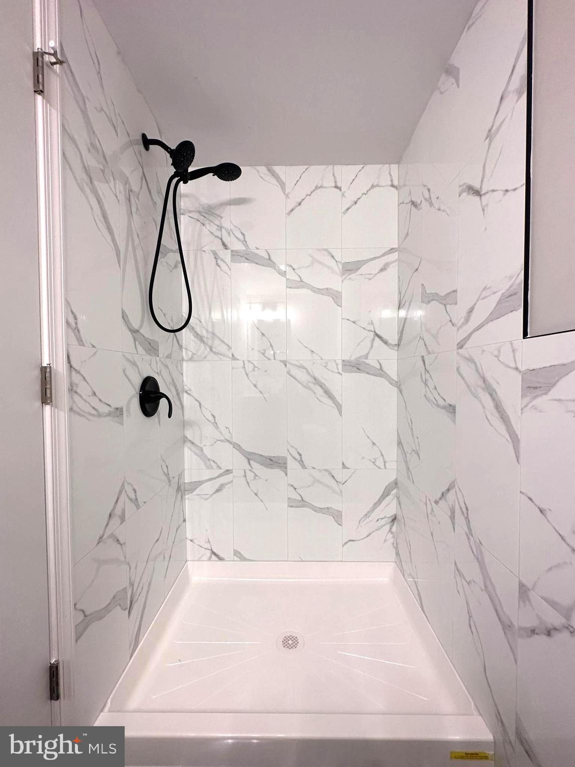 FERN ROCK - Residential