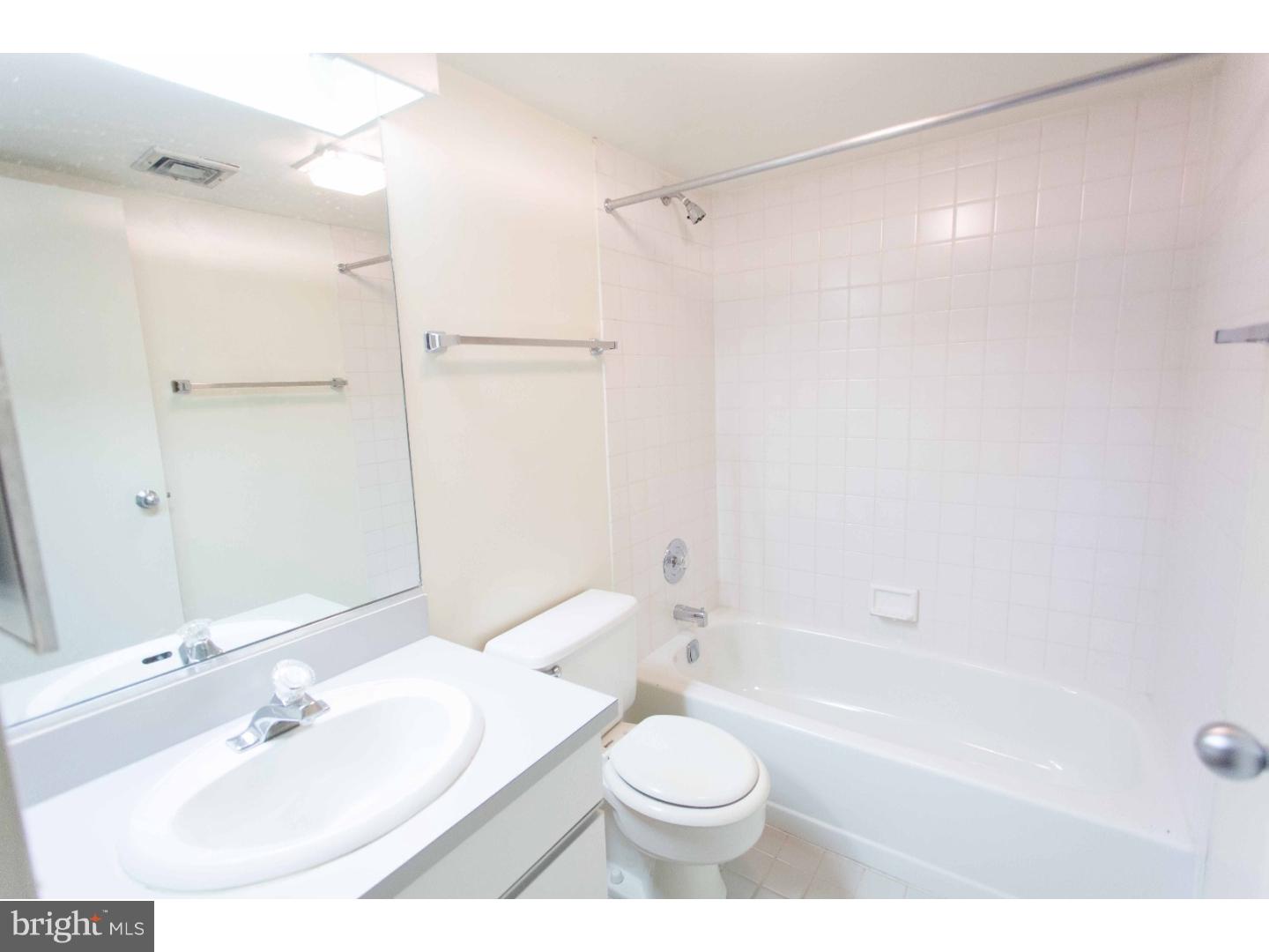 OLD CITY - Residential Lease