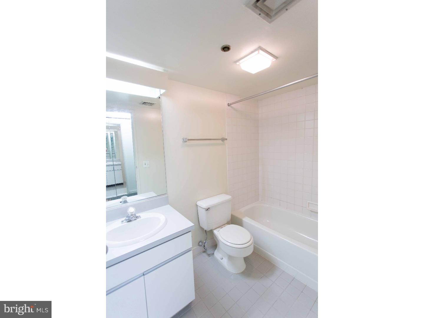 OLD CITY - Residential Lease