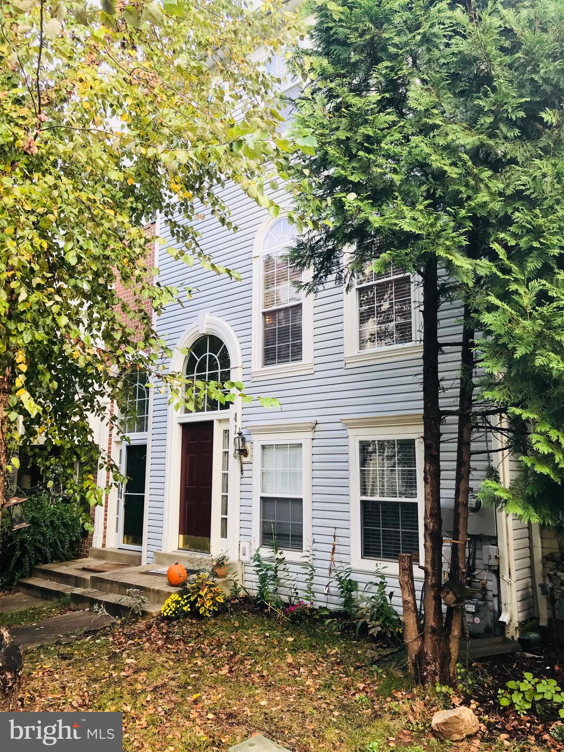 RANDOM HILLS - Residential Lease