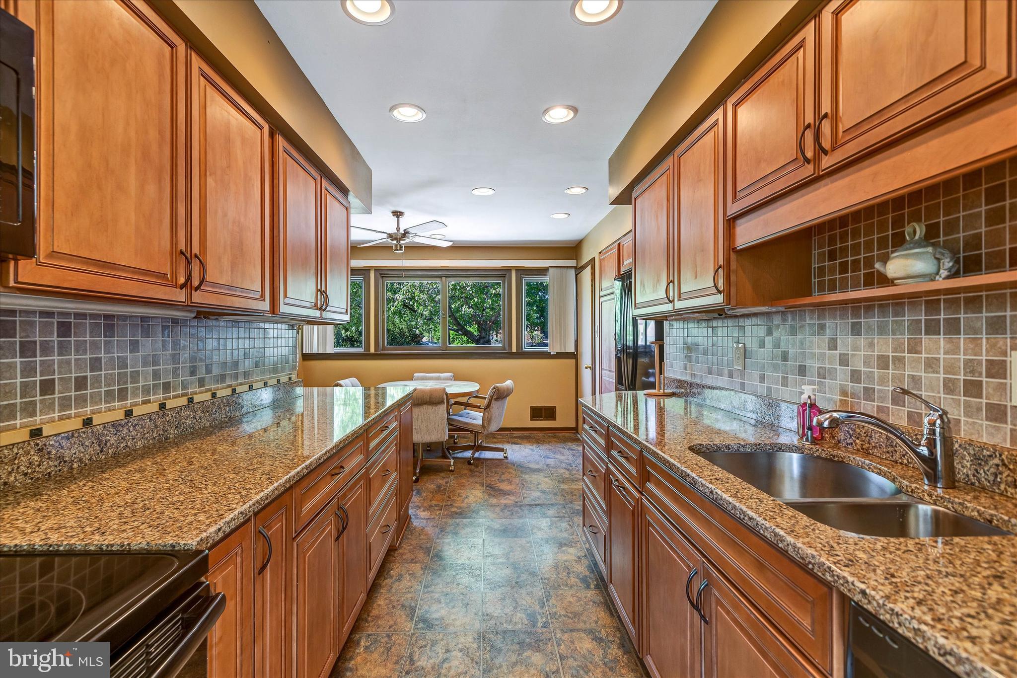 WILDE LAKE - Residential