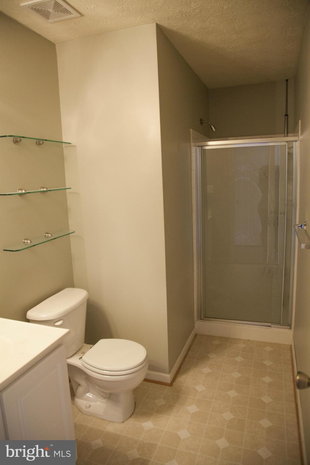 CHARLESTOWN COMMONS - Residential Lease