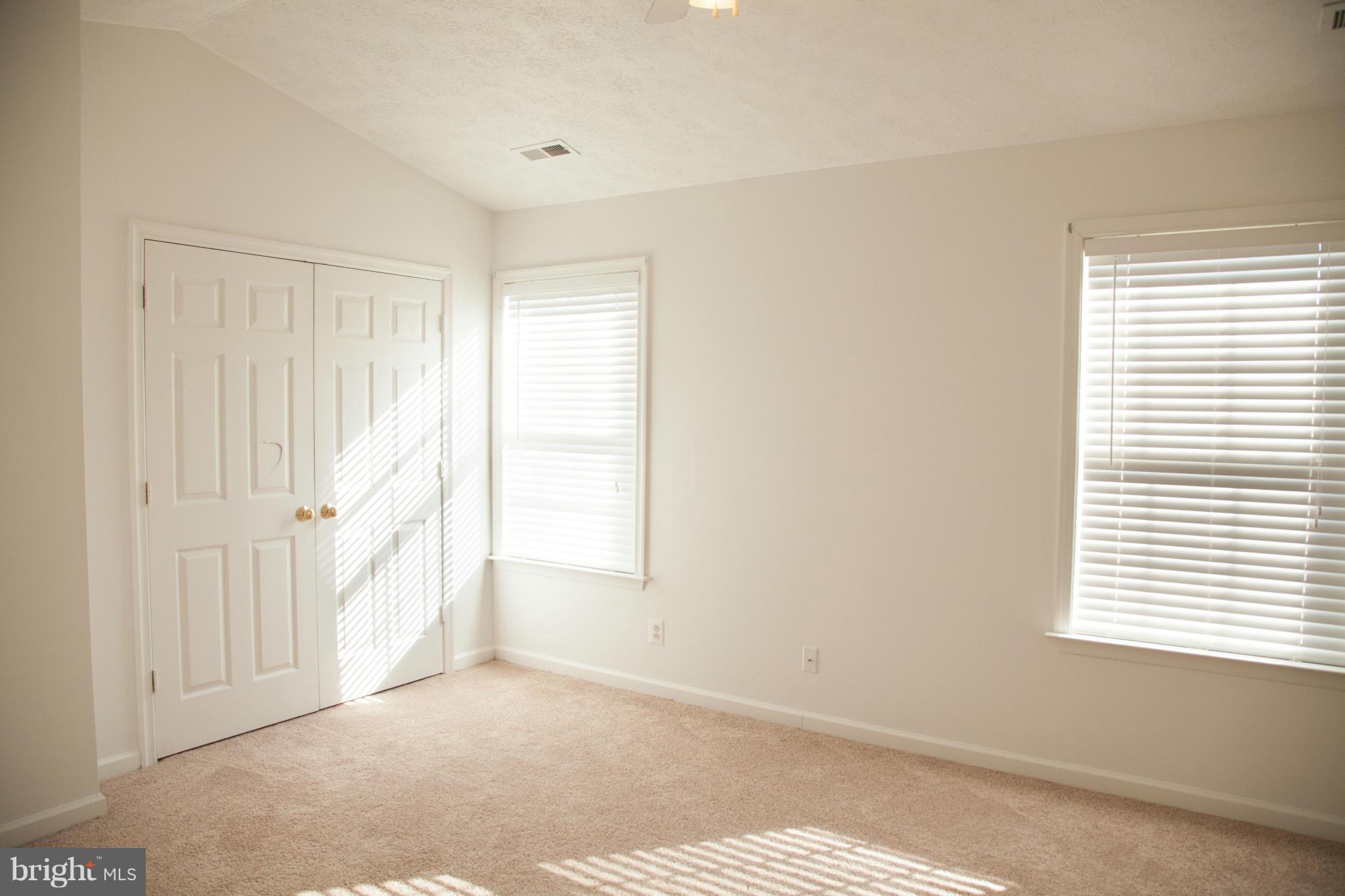 CHARLESTOWN COMMONS - Residential Lease