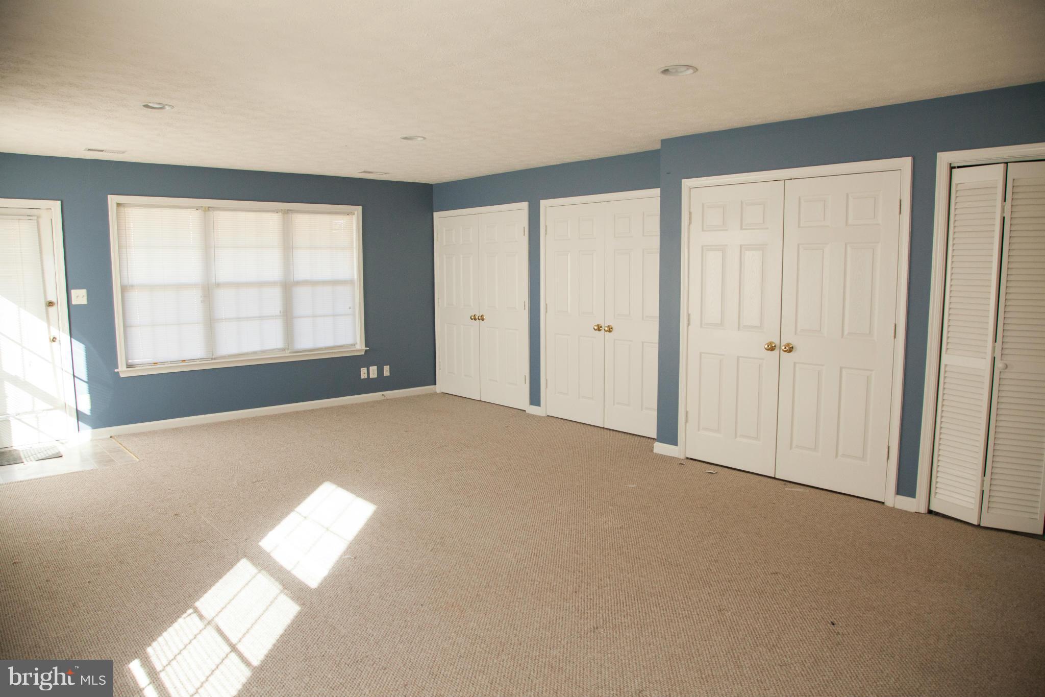 CHARLESTOWN COMMONS - Residential Lease