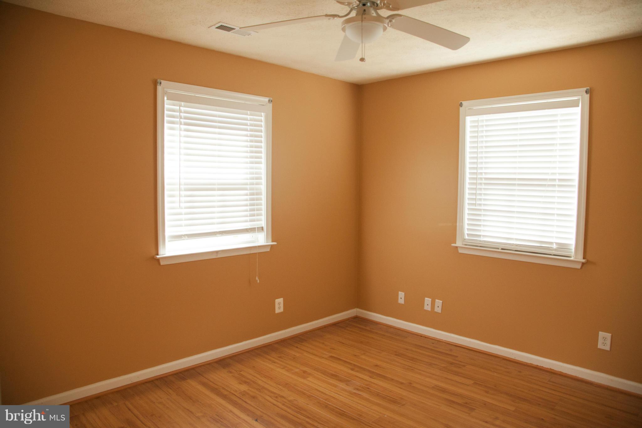 CHARLESTOWN COMMONS - Residential Lease