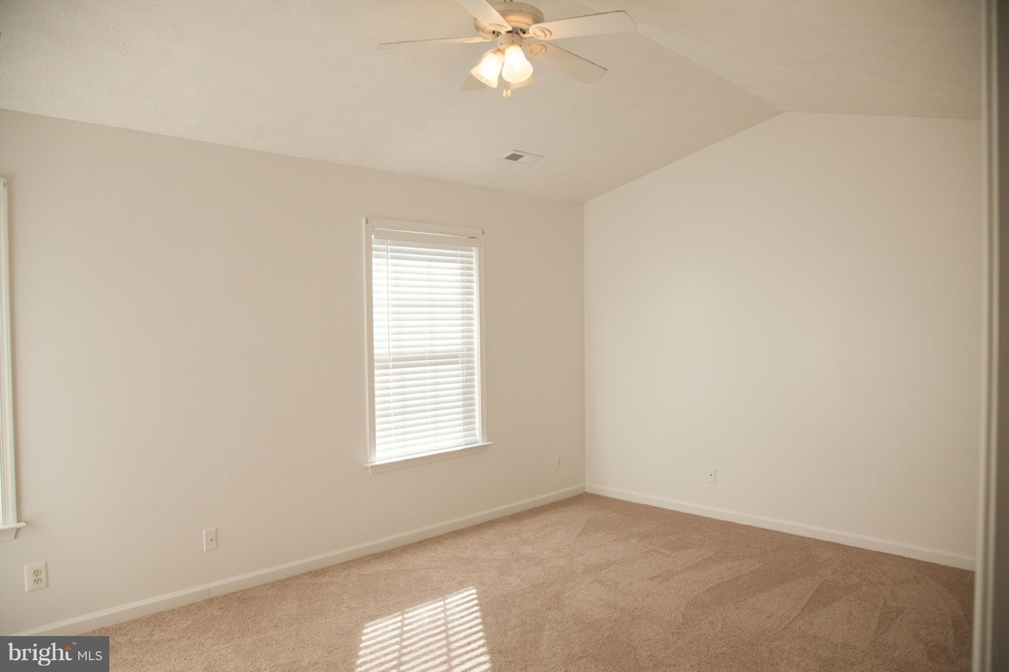 CHARLESTOWN COMMONS - Residential Lease