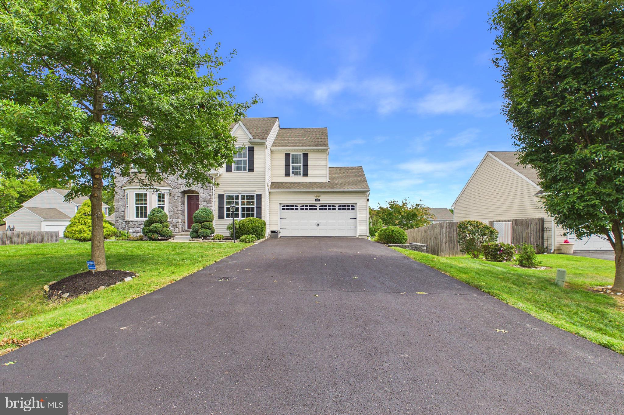 289 FLINTSTONE DRIVE