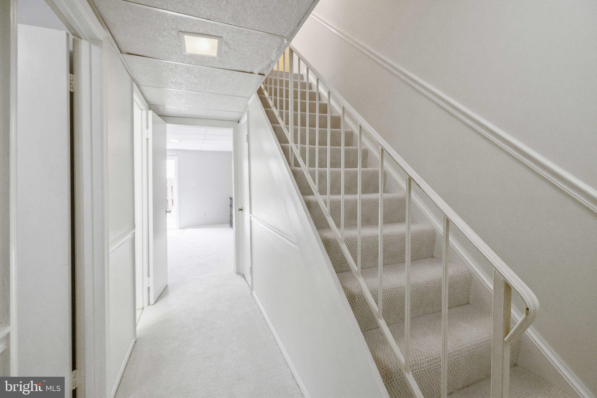 STRATHMEADE SQUARE - Residential