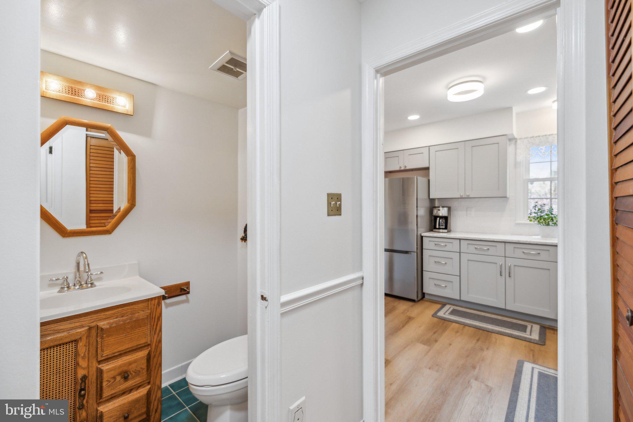 STRATHMEADE SQUARE - Residential